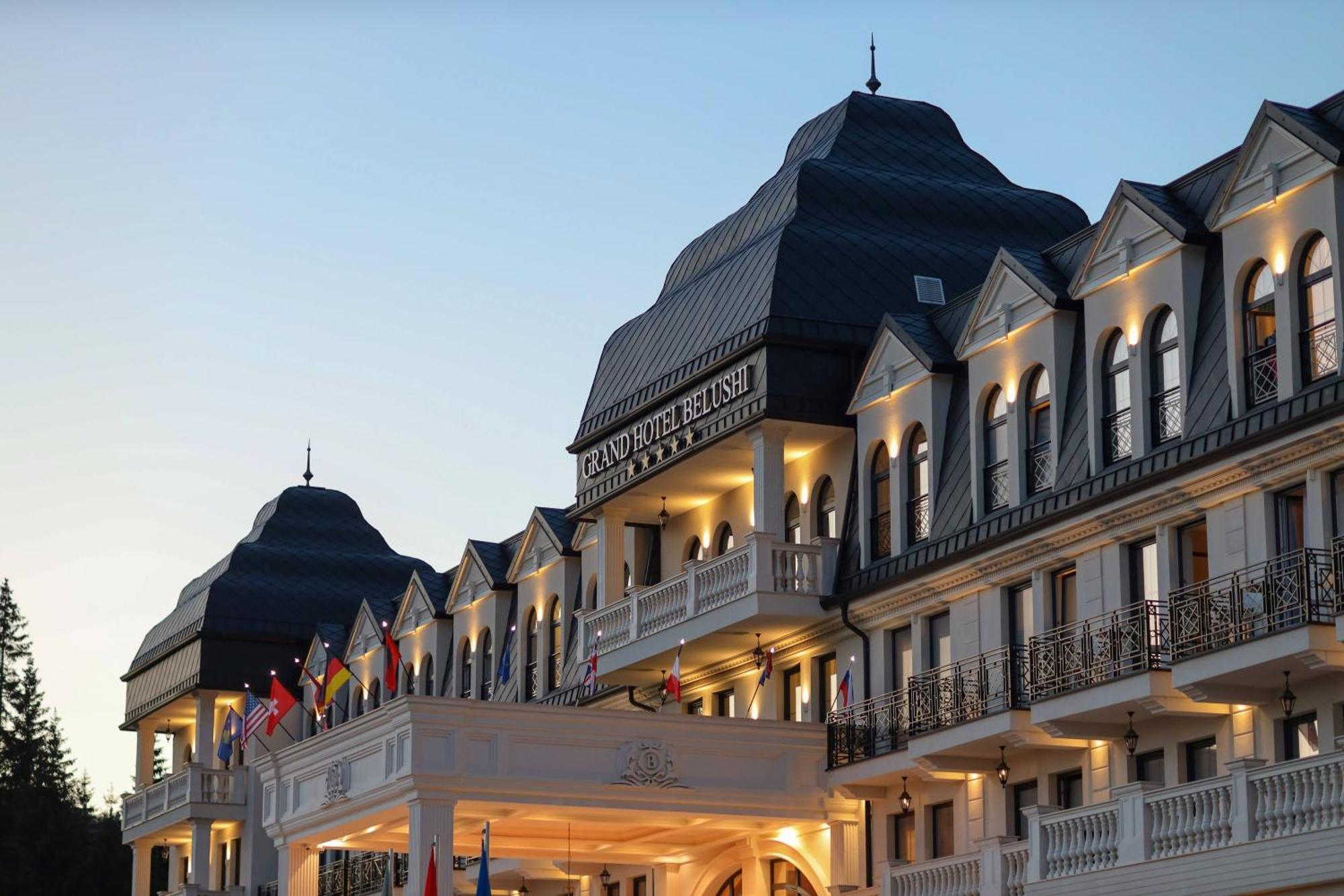 Grand Hotel Belushi Boge Kültér fotó